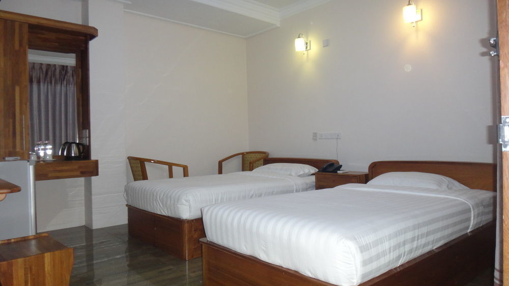 Chit Sayar Hotel Rangun Kültér fotó