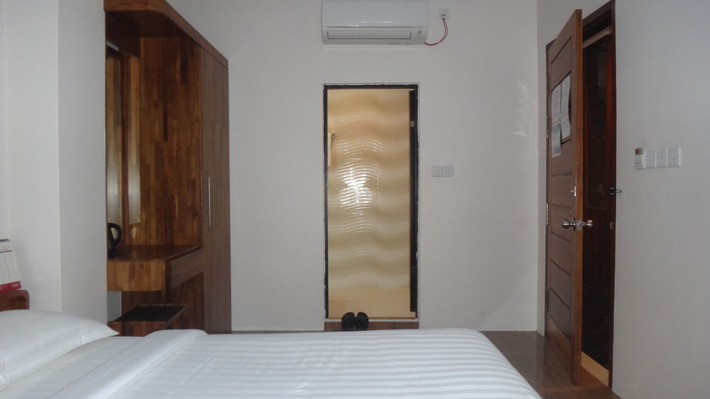 Chit Sayar Hotel Rangun Kültér fotó
