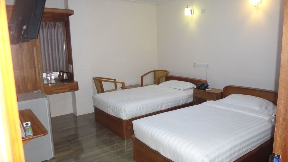Chit Sayar Hotel Rangun Kültér fotó